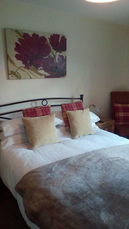The Lincolnshire Poacher Inn Metheringham Dış mekan fotoğraf