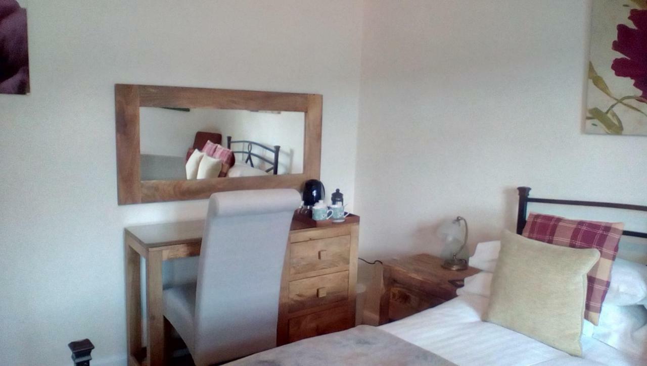 The Lincolnshire Poacher Inn Metheringham Dış mekan fotoğraf